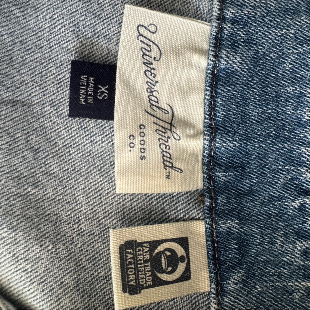 Universal Thread Blue Denim Vest - Picture 4 of 5